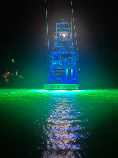 Aleola Yacht Photos Pics 