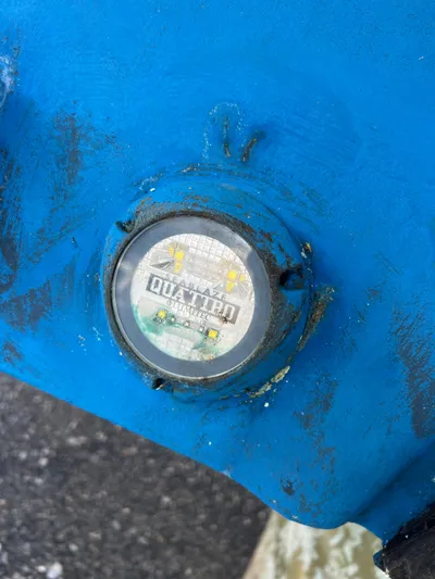 Royal Zenith Yacht Photos Pics Close-up of a blue 2013 Formula 45 Yacht's underwater light.