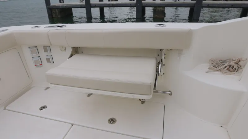 315 Conquest Yacht Photos Pics 