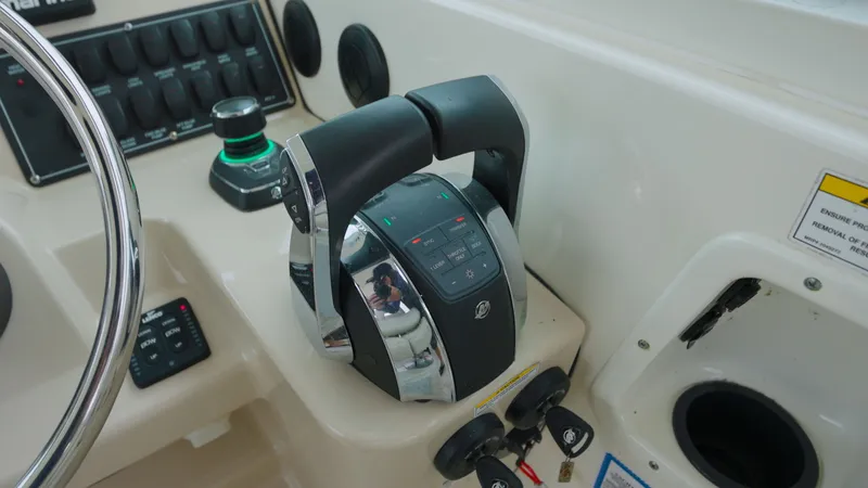 315 Conquest Yacht Photos Pics 