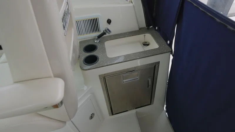 315 Conquest Yacht Photos Pics 