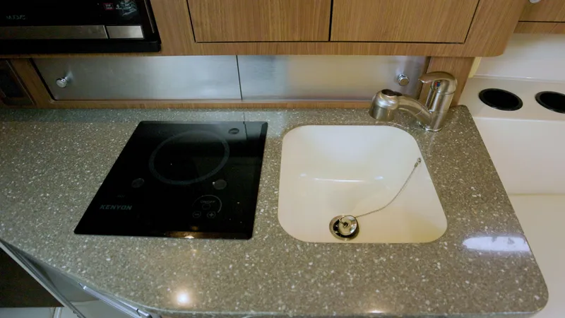 315 Conquest Yacht Photos Pics 