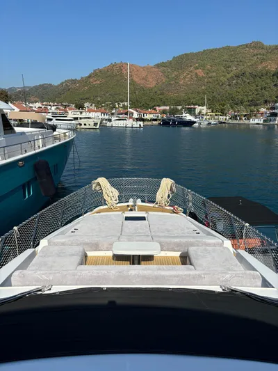 Atlantis Of London Yacht Photos Pics AZIMUT 66 FLY 2021