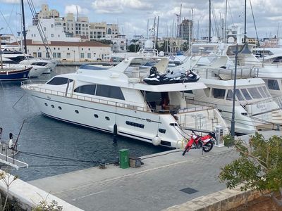Yacht