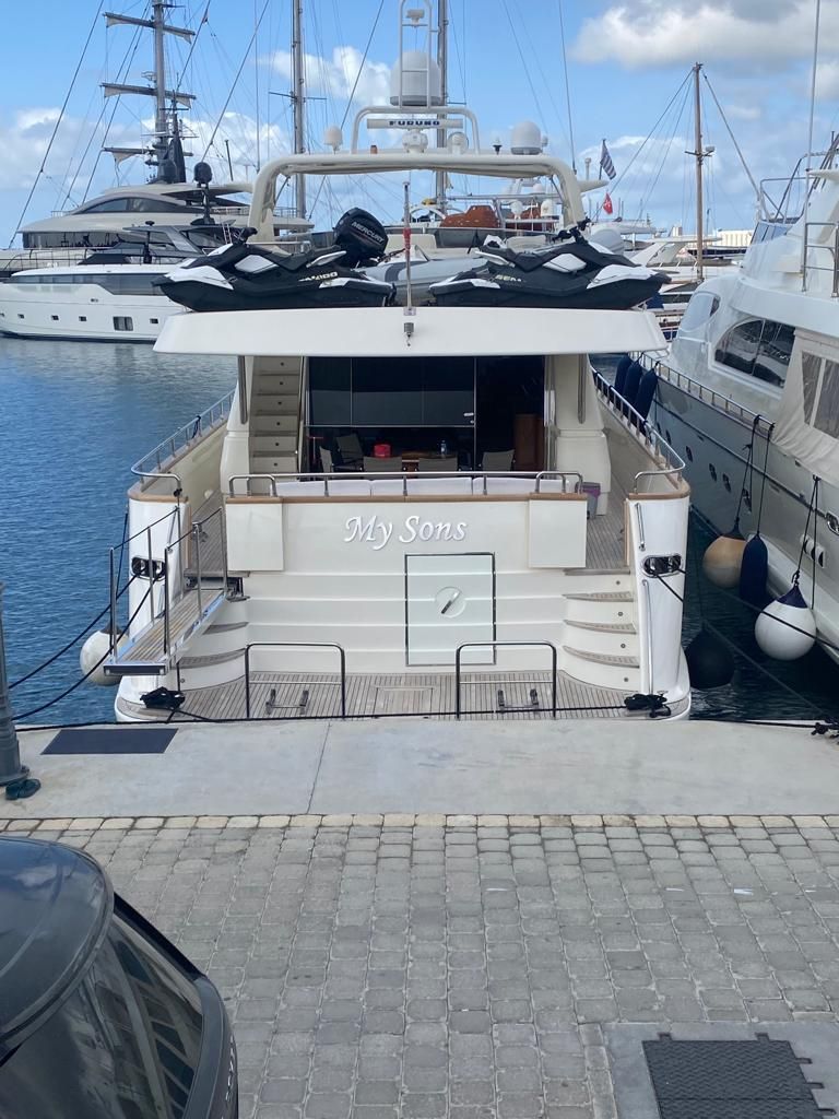 2008 Falcon 87 