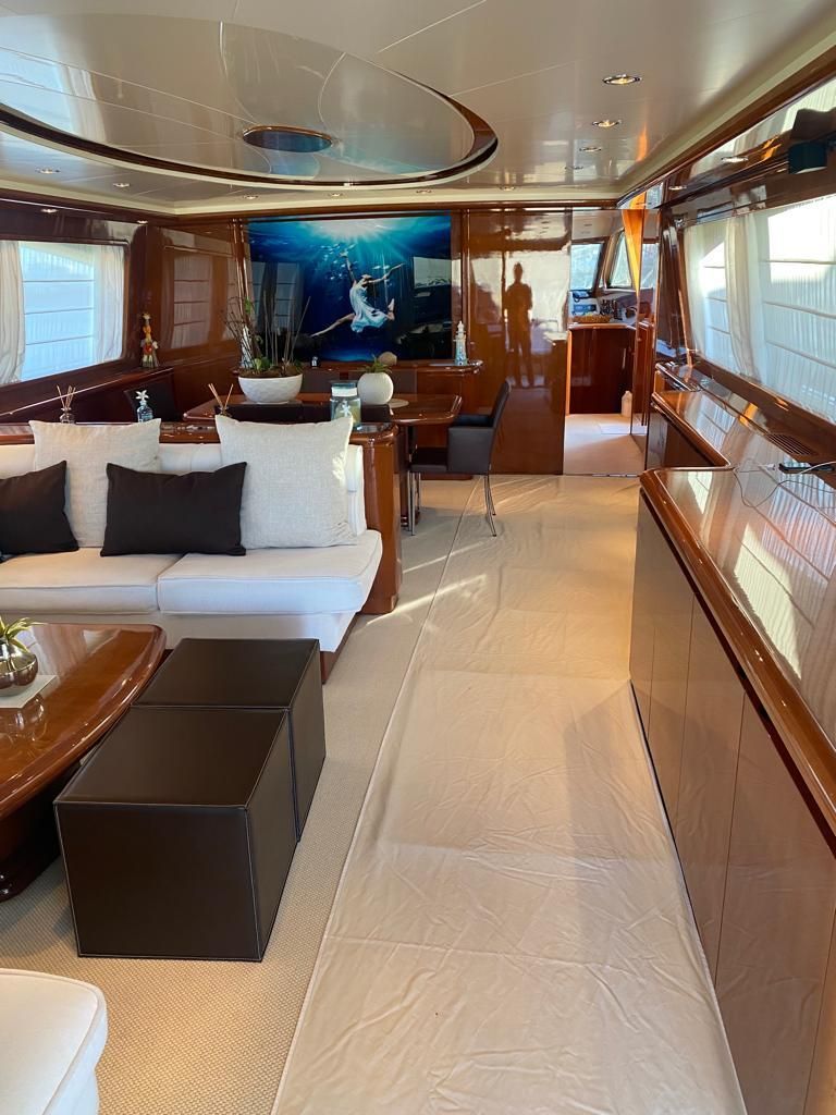 2008 Falcon 87 