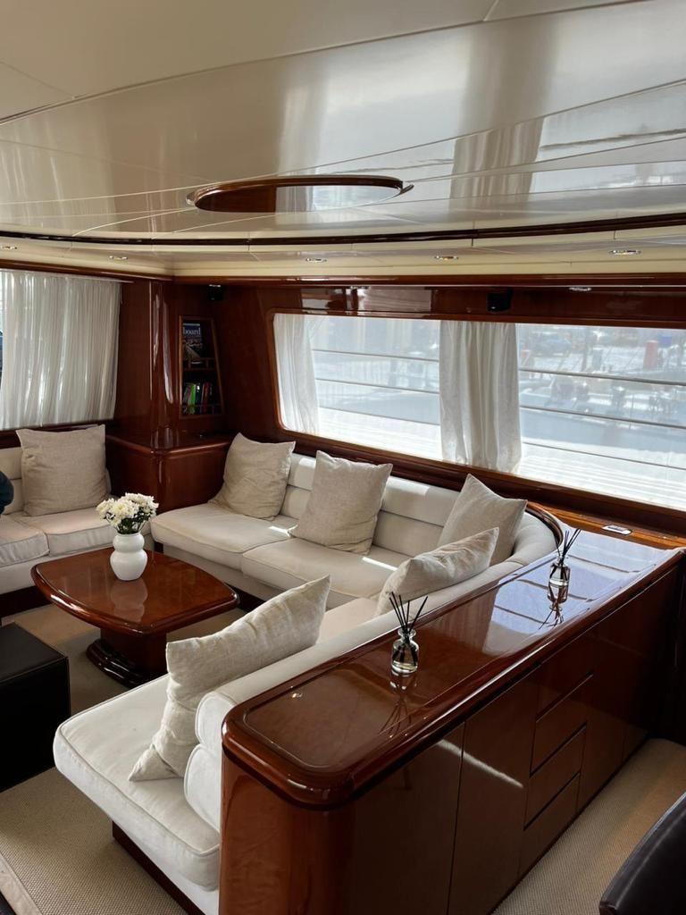 2008 Falcon 87 
