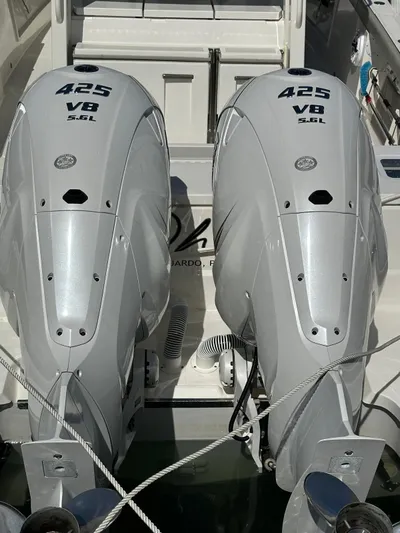  Yacht Photos Pics Twin 425 V8 outboard engines on a 2023 Pursuit S 358 Sport boat.