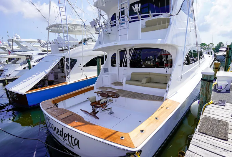 Benedetta Yacht Photos Pics 