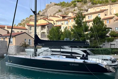 Maxi Dolphin MD 65