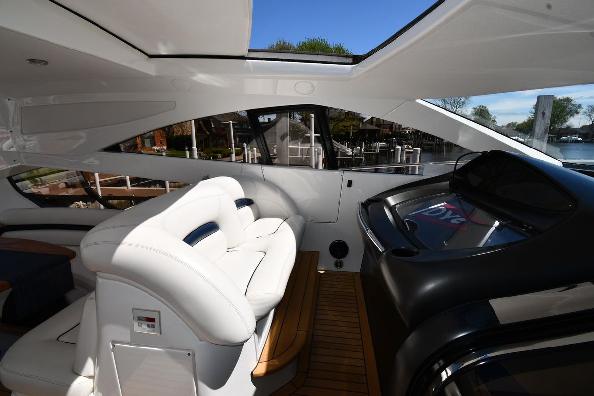 2002 Sunseeker 68 
