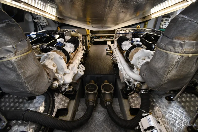 Loudmouth Soup Yacht Photos Pics 