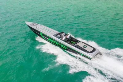 2018 Cigarette 50 Marauder AMG