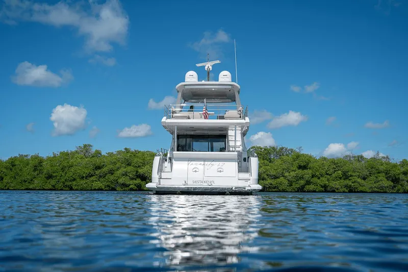 Insanity Yacht Photos Pics 