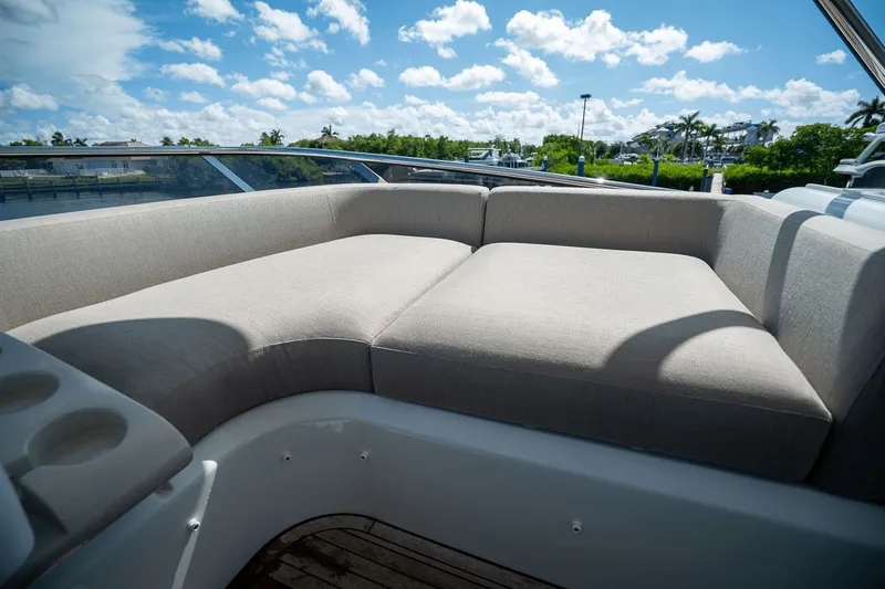 Insanity Yacht Photos Pics 