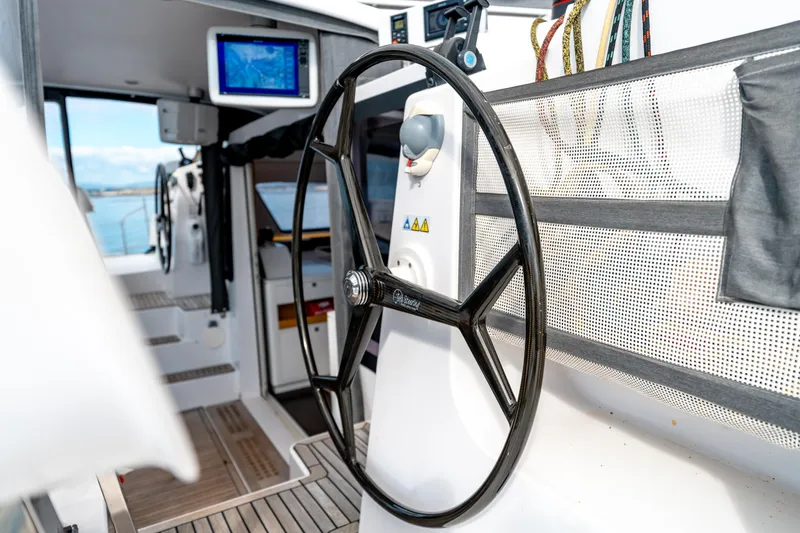 Wikiwiki Yacht Photos Pics 