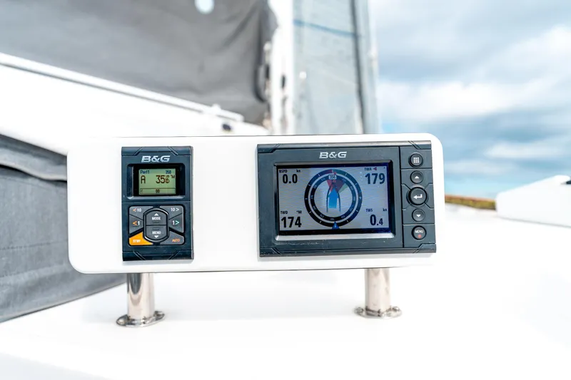 Wikiwiki Yacht Photos Pics 