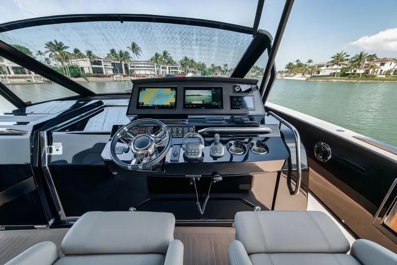 Ciao Yacht Photos Pics 