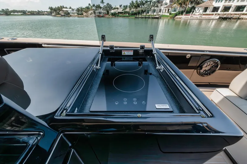 Ciao Yacht Photos Pics 