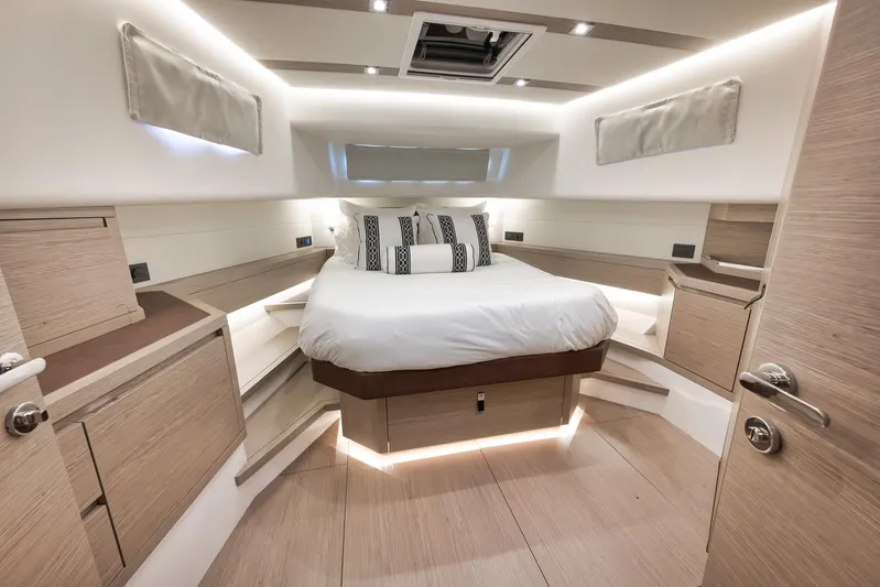 Ciao Yacht Photos Pics 