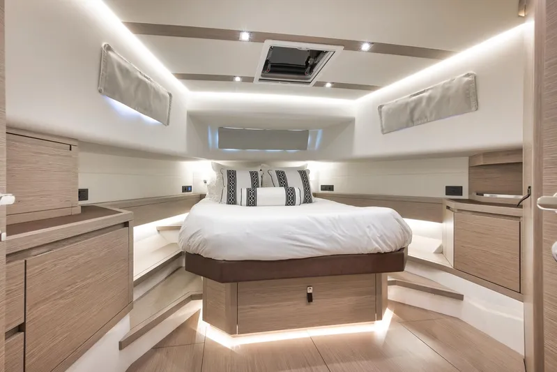 Ciao Yacht Photos Pics 