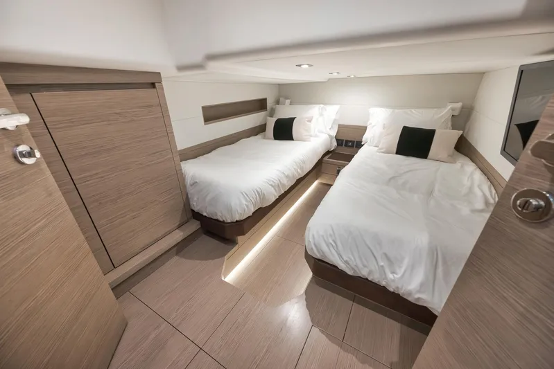 Ciao Yacht Photos Pics 