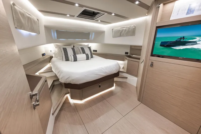 Ciao Yacht Photos Pics 