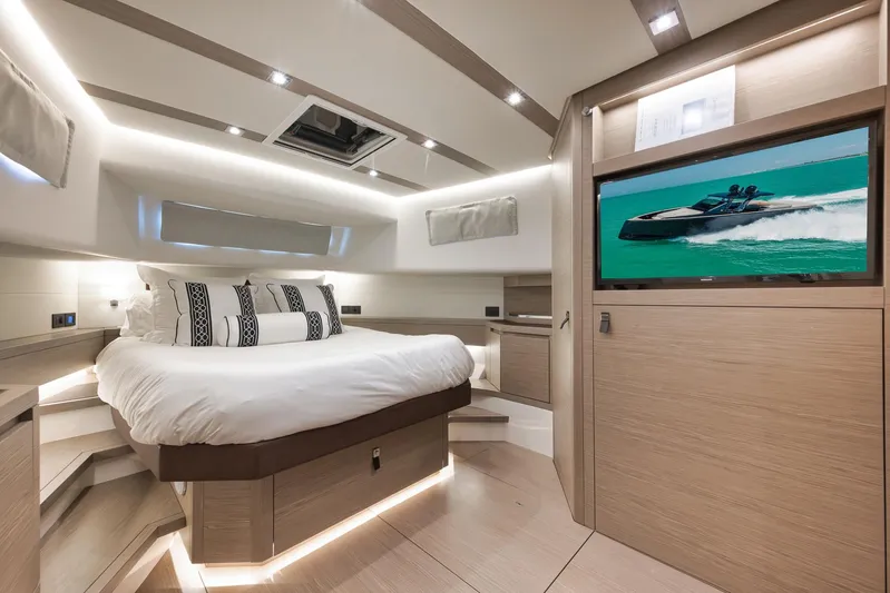 Ciao Yacht Photos Pics 