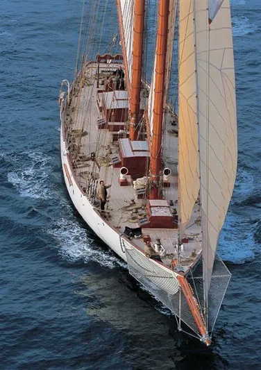 Invader Yacht Photos Pics 