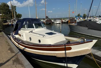 2001 Makma Caribbean 31 cabin