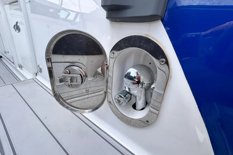 Viroque Yacht Photos Pics Fuel cap and water inlet on a 2021 Monterey 378 Super Express boat.