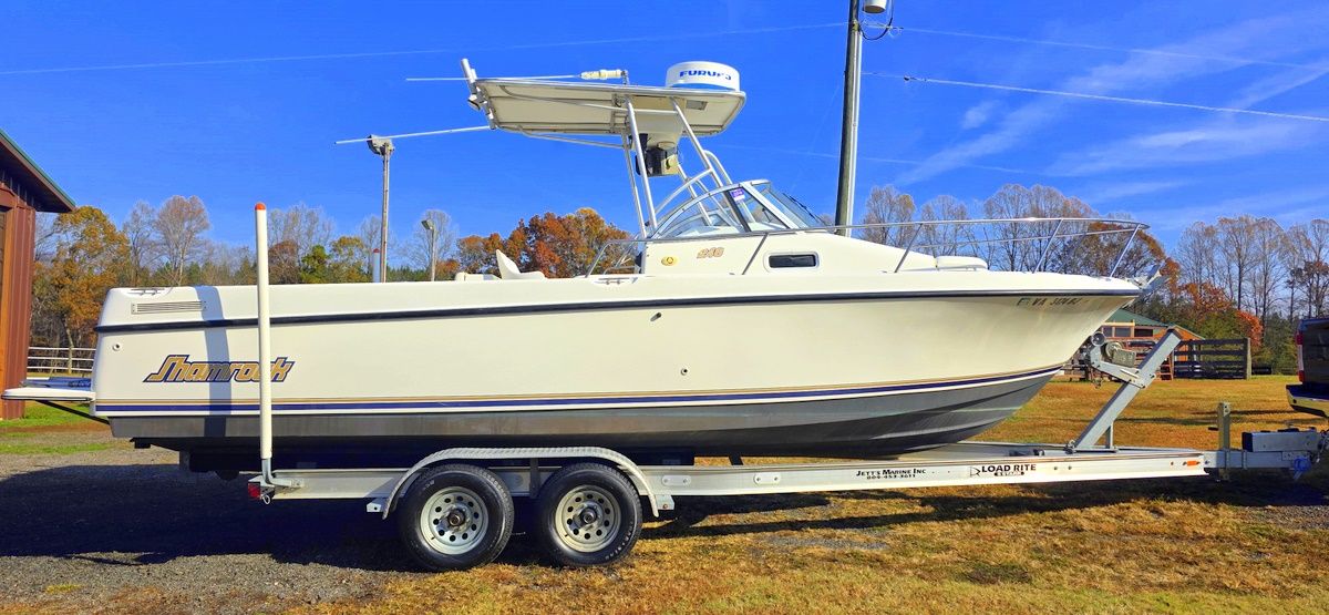 Shamrock 246 Walkaround