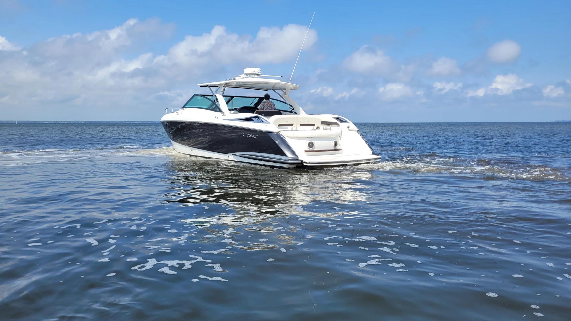 2015 Cobalt A40 Cruiser for sale - YachtWorld