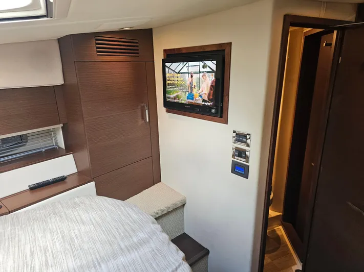 Takin Heat Yacht Photos Pics 