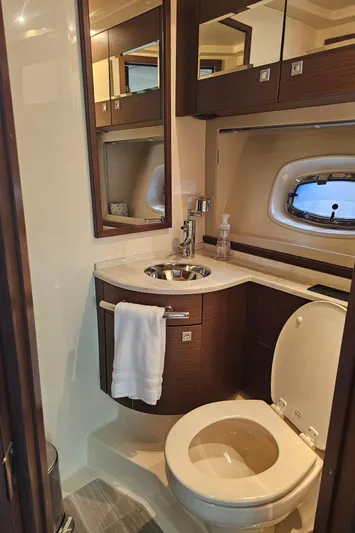 Takin Heat Yacht Photos Pics 