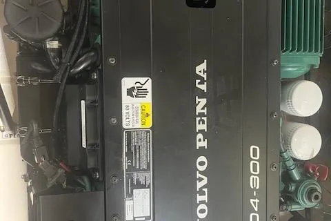 Mystic Yacht Photos Pics Volvo Penta D4-300 engine in a 2014 Ranger Tugs R-31 boat.