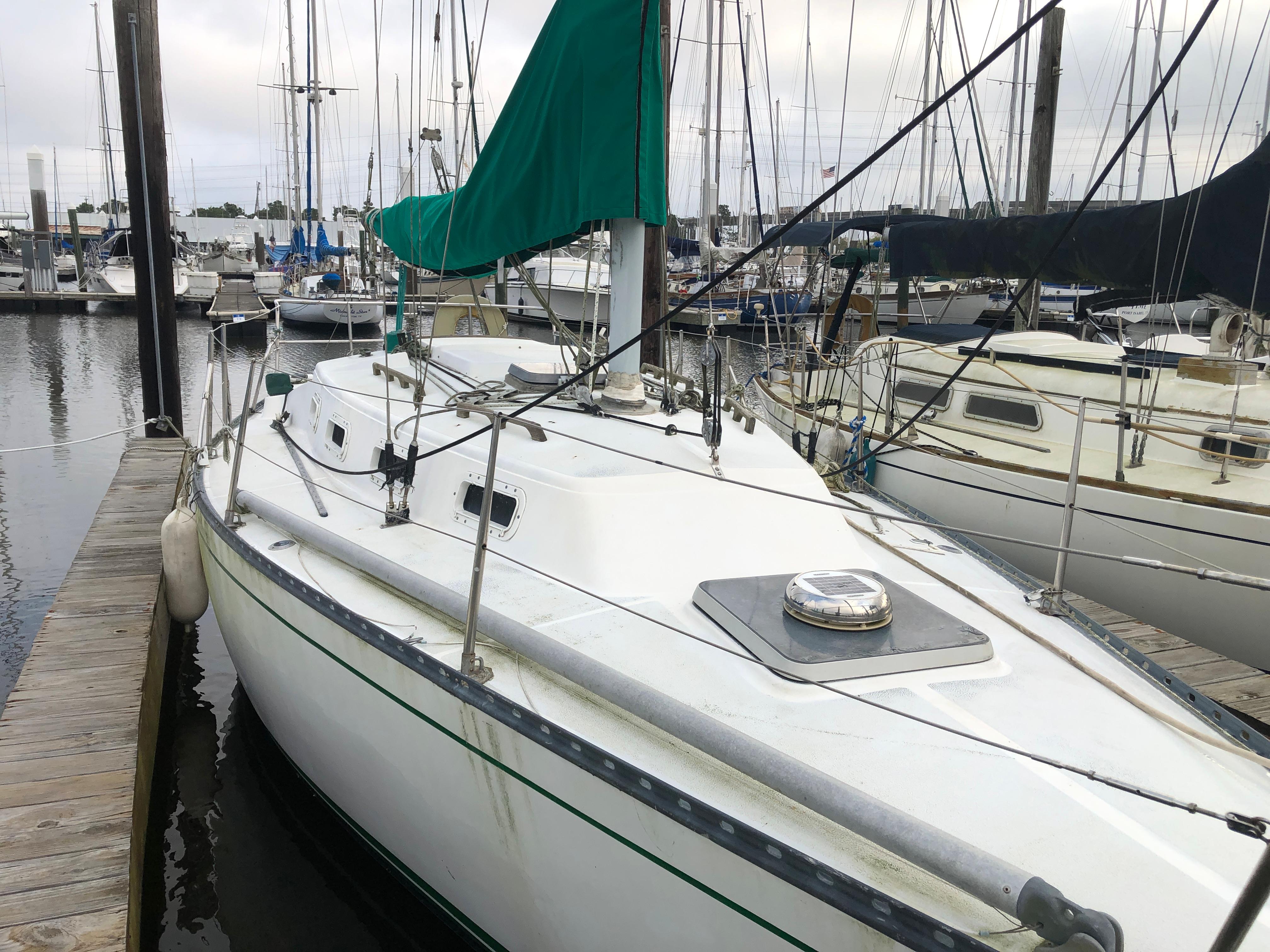 tartan 28 sailboat