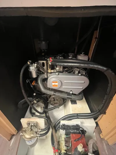 Spirit Of Adventure Yacht Photos Pics 