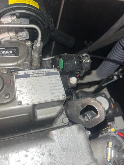 Spirit Of Adventure Yacht Photos Pics 