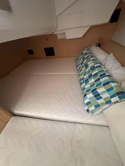 Spirit Of Adventure Yacht Photos Pics 