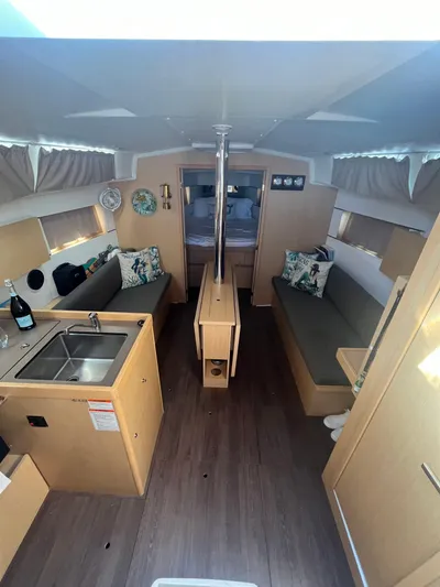 Spirit Of Adventure Yacht Photos Pics 