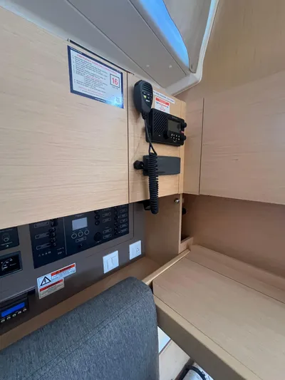 Spirit Of Adventure Yacht Photos Pics 