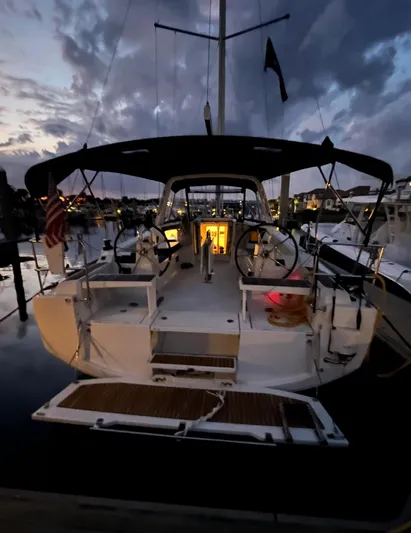 Spirit Of Adventure Yacht Photos Pics 