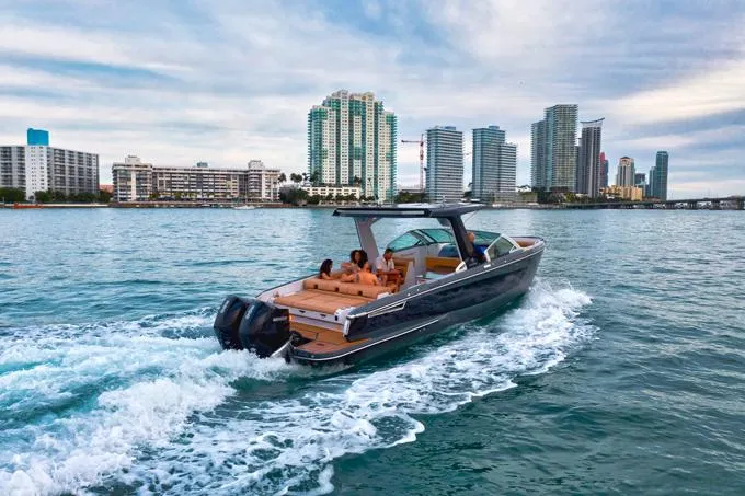 Alia Yacht Photos Pics 