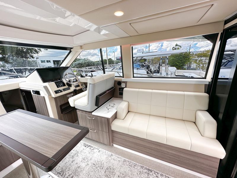 2022 Regal 38 XO