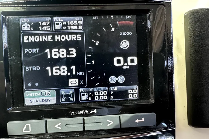 Baby Pie Yacht Photos Pics 2016 Sea Ray 470 Sundancer engine display showing 168.3 and 168.1 hours.