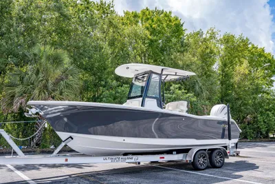 Sea Hunt Ultra 245 SE