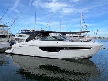 Cruisers Yachts 38 GLS
