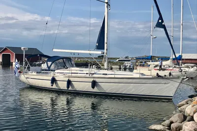 Bavaria 44