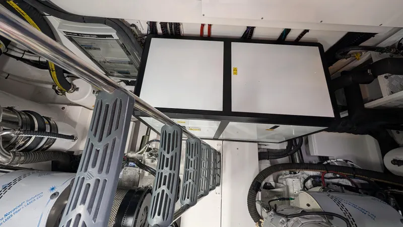 New 2025 Model Yacht Photos Pics 